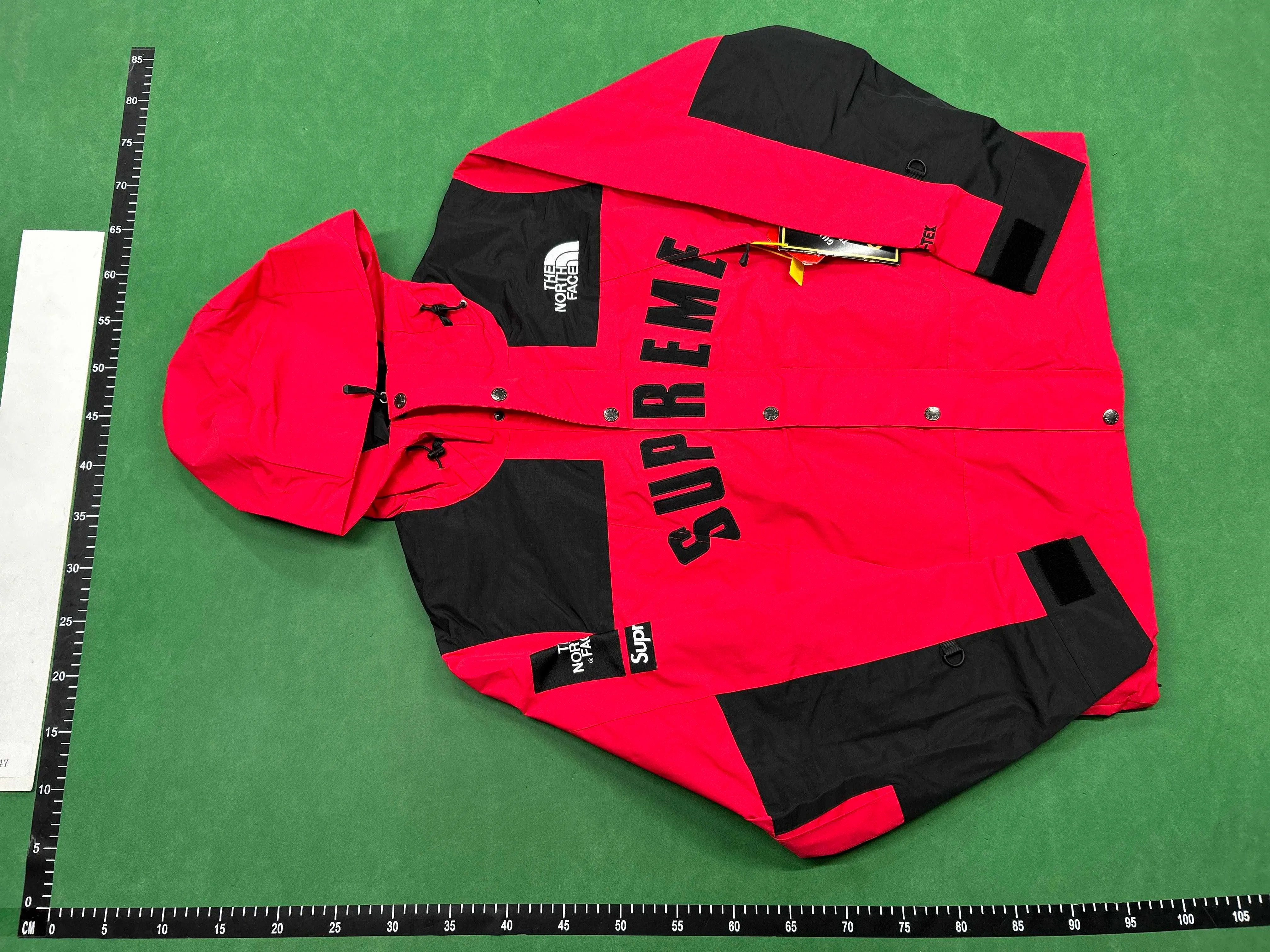 Supreme x TNF coat